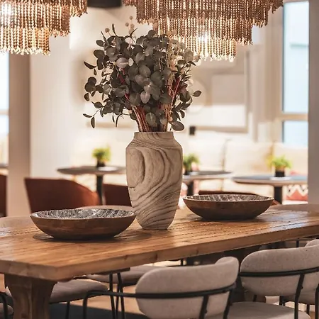 Maisons Du Monde & - La Rochelle Vieux Port 4*